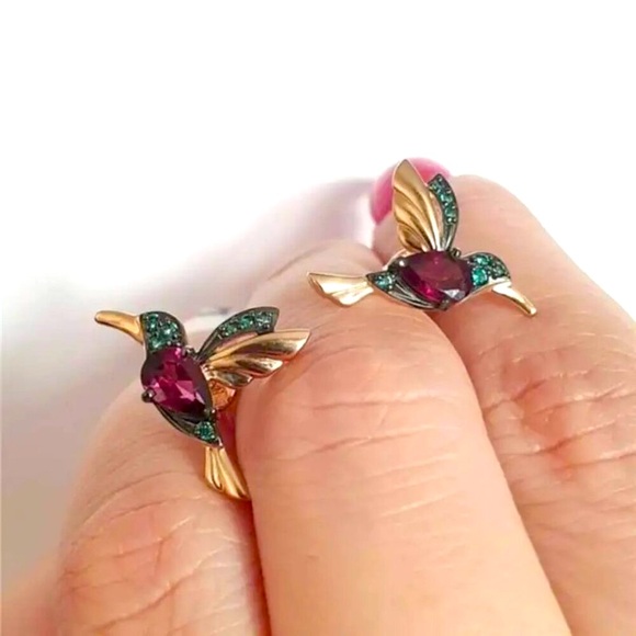 Long Ganging Cardinal Creative Exquisite Hummingbird Threader Gold Earrings - Picture 3 of 6